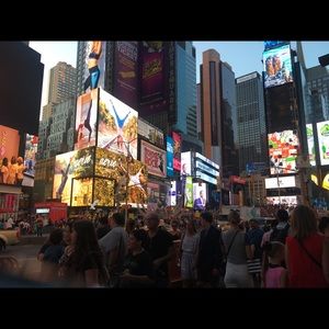 Meet your Posher, Joan